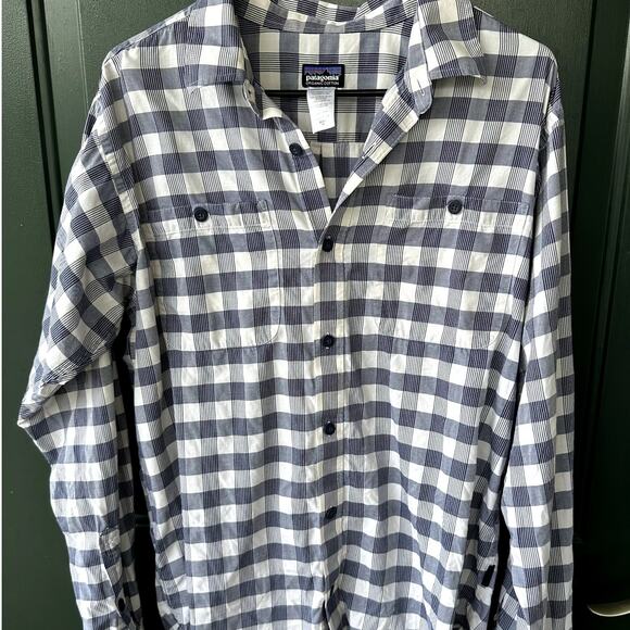 Patagonia Blue and Cream Plaid 100% Organic Cotton Casual Button Front Shirt, M - Picture 1 of 5